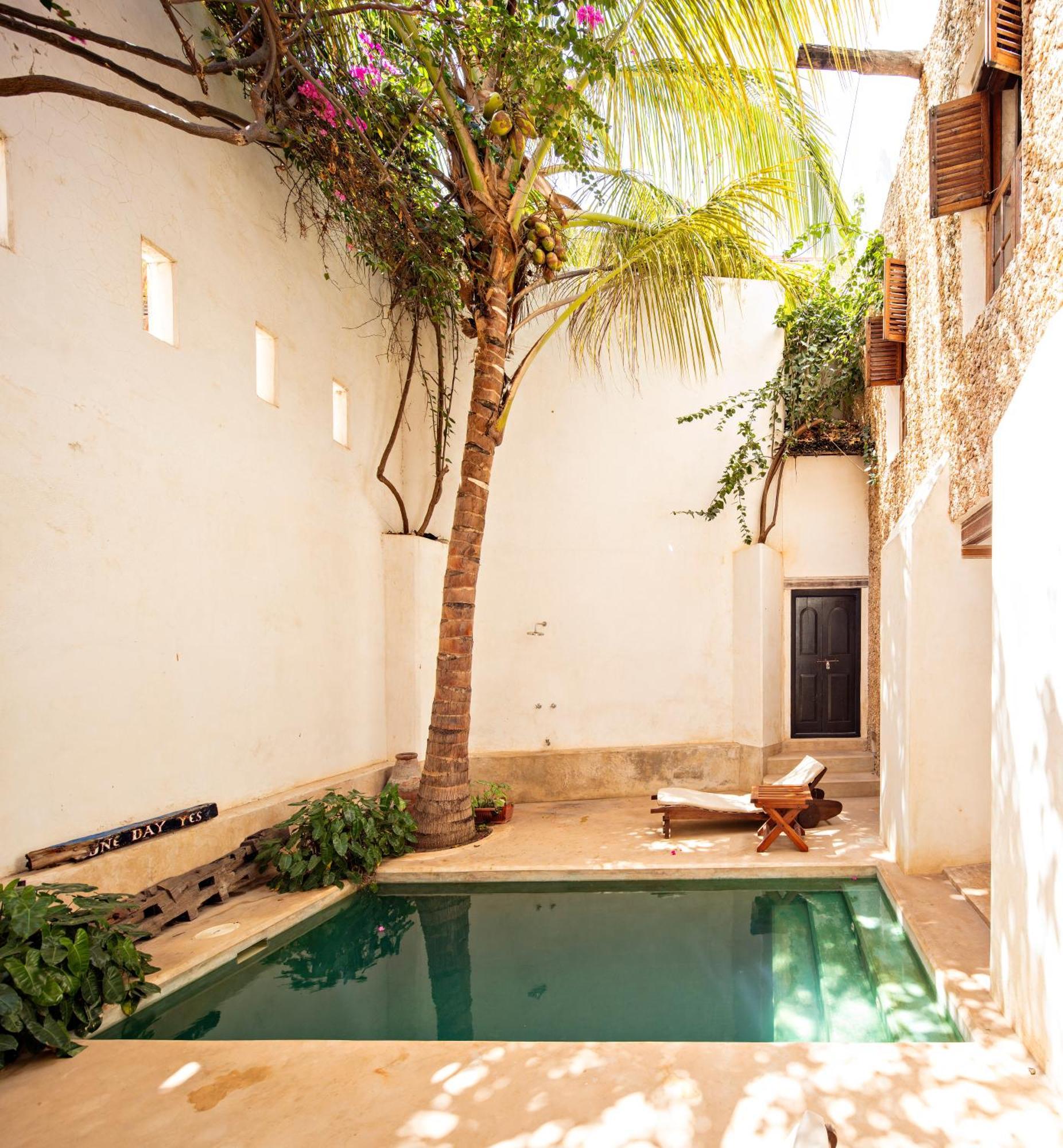 Authentic Swahili Style Villa Milele House ラム エクステリア 写真